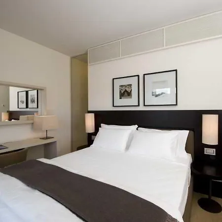 Hotel Marina Place 4*