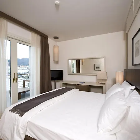 Marina Place Hotel Genoa