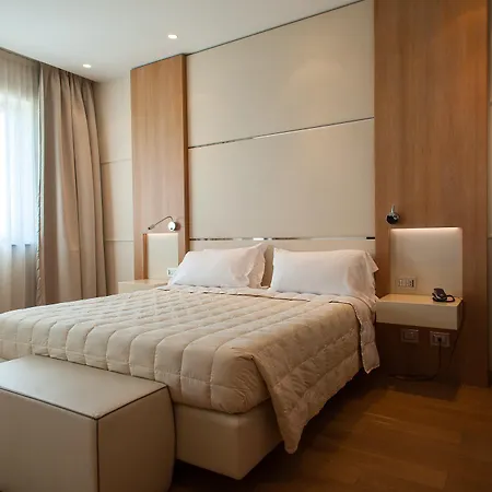Hotel Marina Place 4*
