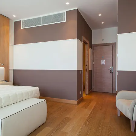 Marina Place Hotel