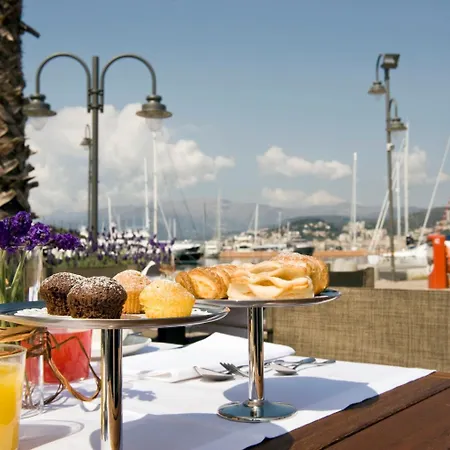 Marina Place Hotel 4*