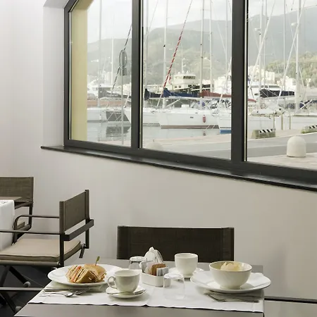 Hotel Marina Place 4*