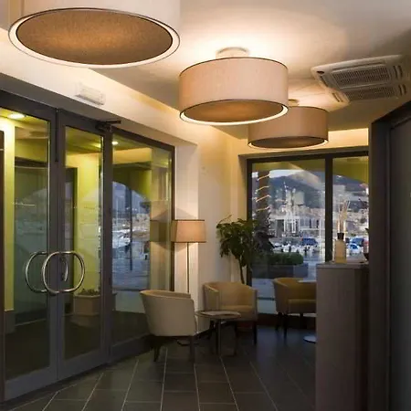 Marina Place Janov