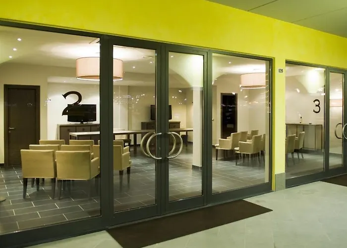 Marina Place 4*