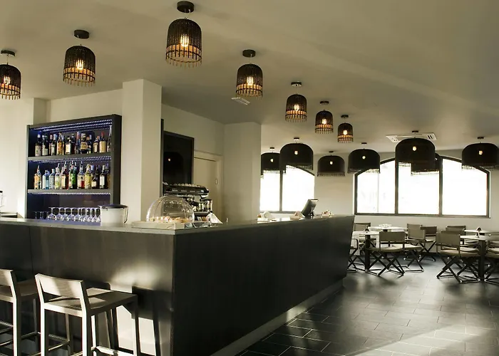 Marina Place Hotel 4*