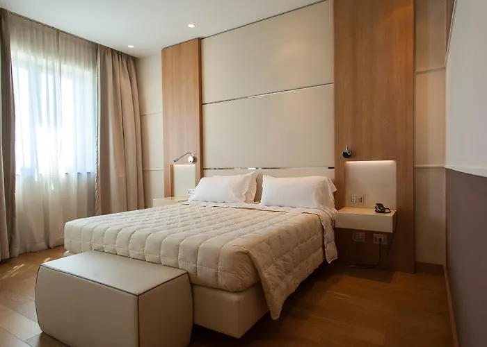Hotel Marina Place 4*